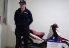 Villa Arias: Un hombre fue detenido por circular en una moto denunciada como robada
