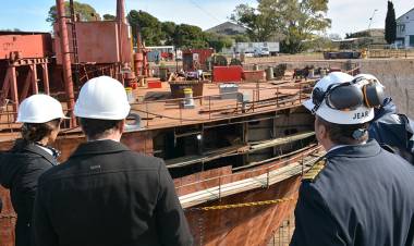 El Subsecretario de Puertos, Vías Navegables y Marina Mercante recorrió los diques de Puerto Belgrano