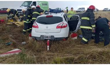 Impactante choque frontal en Ruta 3 altura Las Oscuras, cinco personas heridas