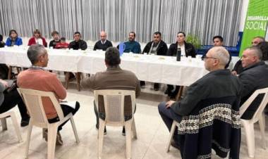 Se inició la mesa interreligiosa de Coronel Rosales con los “valores de la familia” como eje fundamental 