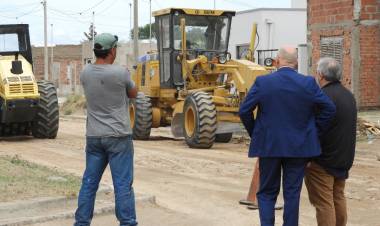 En los próximos días, finaliza la pavimentación de calles en Nueva Bahía Blanca 