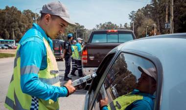 Cuáles son los documentos obligatorios para circular con un vehículo en las rutas argentinas