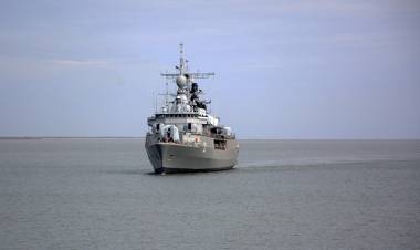 El destructor ARA “La Argentina” realizó prueba de máquinas