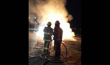 Vándalos incendiaron las campanas de reciclado en Buchardo y Jujuy