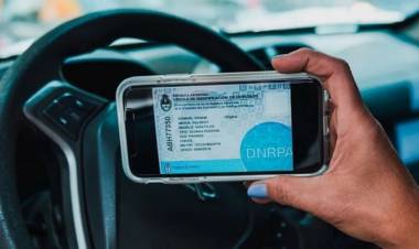 El Gobierno oficializó la implementación de la cédula azul digital en la app Mi Argentina