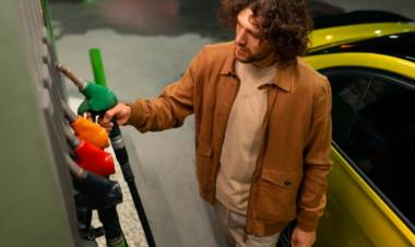 El Gobierno anticipó que se habilitará el autodespacho de combustible en las estaciones de servicio
