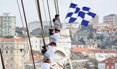 La Fragata ARA “Libertad” se despidió de España