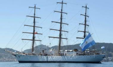 La Fragata ARA "Libertad", cada vez más cerca de casa