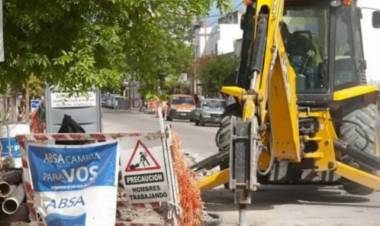 Anuncian la reparación de tres colectoras cloacales en Punta Alta