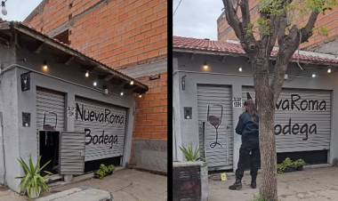 Robo de dinero y botellas de whisky tras forzar la persiana de una vinoteca