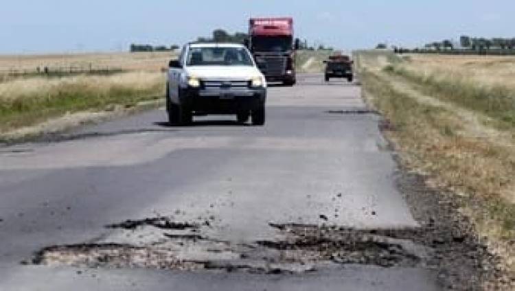 Ex ruta 3: volvieron a aparecer los baches en sitios estratégicos