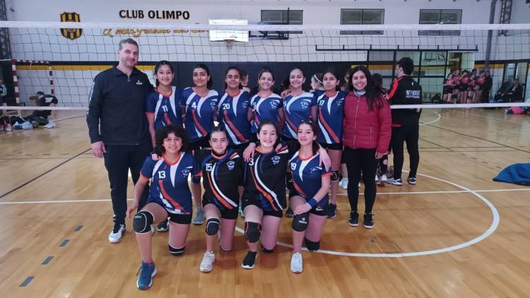 Voley: El Club Espora disputó la Liga Provincial de Clubes en Bahía Blanca