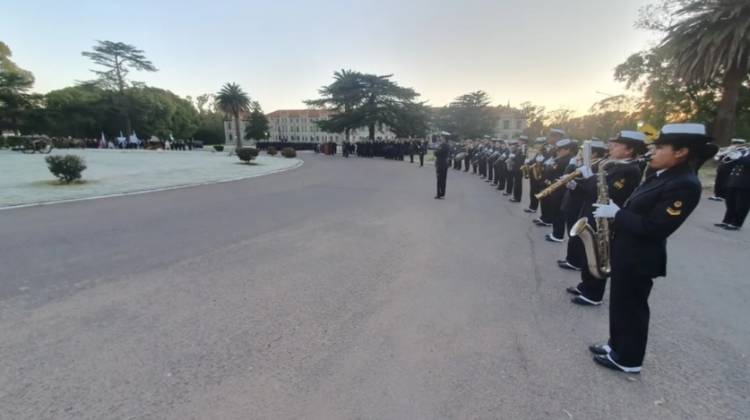 Se realizó el acto en Puerto Belgrano por el 25 de Mayo