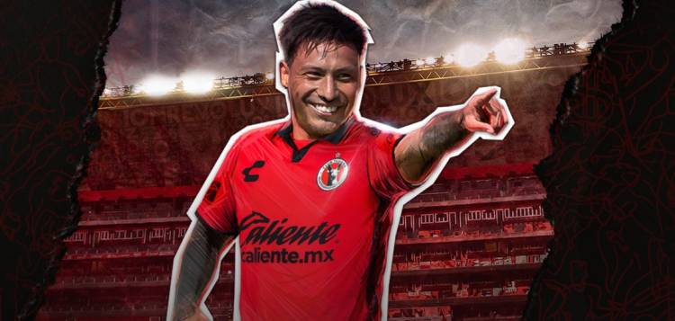 Buen presente del Puntaltense Domingo Blanco en el fútbol mexicano