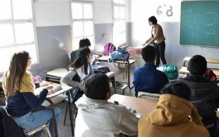 Docentes aprobaron propuesta de aumento del gobierno de Kicillof: cómo queda la escala salarial