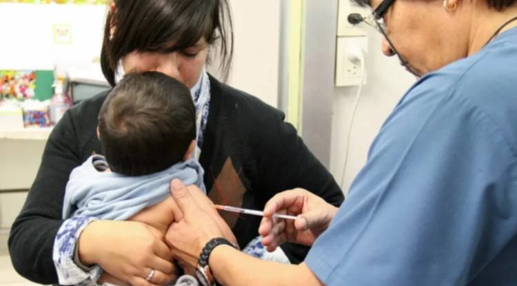 Sarampión: recomiendan aplicar una dosis extra en la Provincia de Buenos Aires