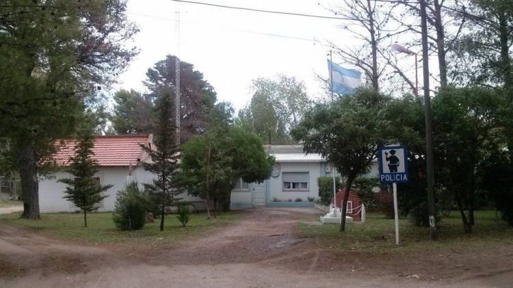 Pehuen Co: Delincuentes desvalijaron una casa, se tomaron una cerveza y se llevaron hasta las sábanas