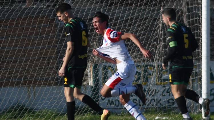 Liga del Sur: Rosario derrotó a Comercial y jugará los playoffs ante Pacífico de Cabildo