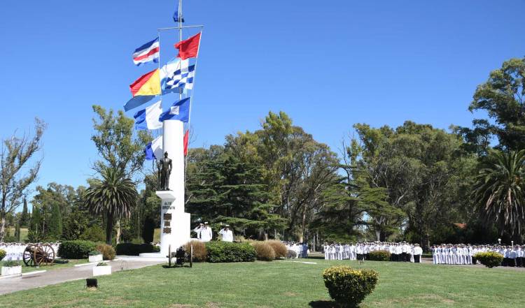 Puerto Belgrano recordó al padre de la Armada, el Almirante Brown