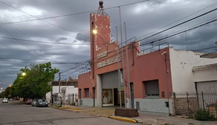 Organizan una caravana para recibir una nueva autobomba para Bomberos Voluntarios de Punta Alta