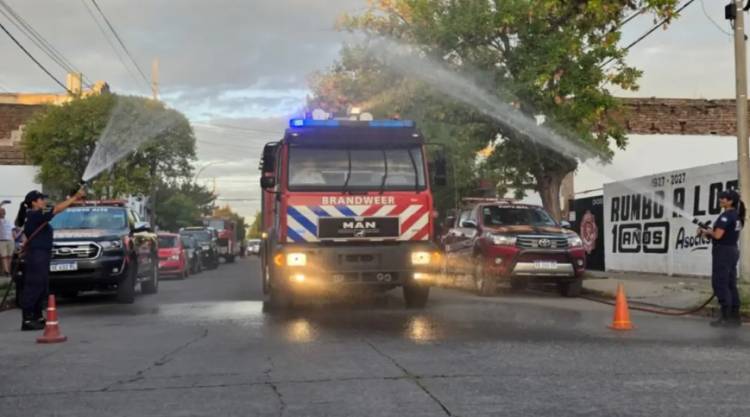Bomberos Voluntarios de Punta Alta sumó una autobomba