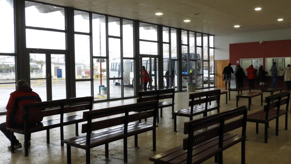 Las tarifas de colectivos de larga distancia se revisarán mensualmente