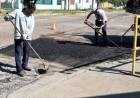 Continúan los trabajos de bacheo del Municipio en calles de distintas zonas de la ciudad