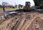 El Municipio de Coronel Rosales continúa los trabajos en calles de tierra en distintos barrios