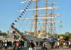 La Fragata Libertad recibe visitas gratuitas de la comunidad en Puerto Belgrano