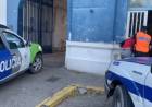 Detuvieron a un hombre por por pelearse con una vecina y romperle la ventana