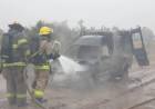 Pérdidas totales en el incendio de una camioneta en cercanías al Aero Club Punta Alta