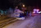 Pérdidas totales en el incendio de un auto en Barrio Laura