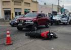 Accidente de tránsito entre una moto y una camioneta en la esquina de Murature y Urquiza