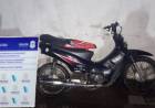Detuvieron a un hombre por circular en una moto con la numeración limada y sin patente