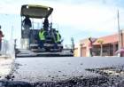 Comienzan los trabajos de reparación de asfalto y repavimentación en distintas cuadras y esquinas