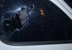 Un hombre fue detenido por romper las ventanas de una camioneta a botellazos