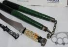 Interceptaron a 4 personas con cuchillos, una manopla y un nunchaku