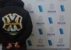 En Villa Arias un hombre rompió la puerta de la casa de su expareja, entró y la agredió