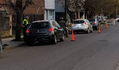 Continúan los controles de tránsito diurnos en distintos barrios y espacios públicos 