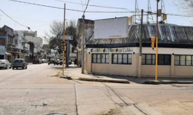 El Municipio de Coronel Rosales instaló semáforos en la esquina de Urquiza y Humberto