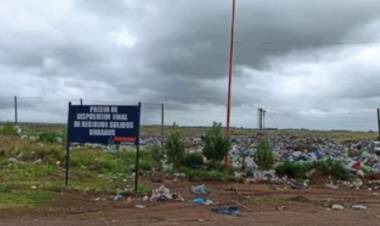 Proponen declarar en emergencia ambiental los basurales de Punta Alta y Pehuen Co