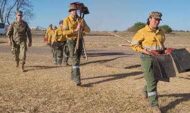 Nuevo despliegue de brigadistas forestales de la Armada Argentina