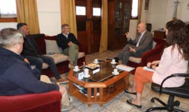 Uset recibió a autoridades de ABSA para conocer estado de obras