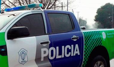 Un delincuente robo dinero en efectivo de una vivienda
