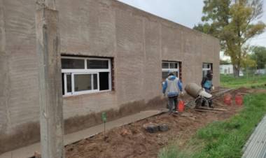 Avanza la obra de construcción de aulas que realiza el Municipio en la Escuela Agraria de Bajo Hondo