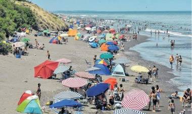 Bernardo Amor: "Se acerca una muy buena temporada estival"