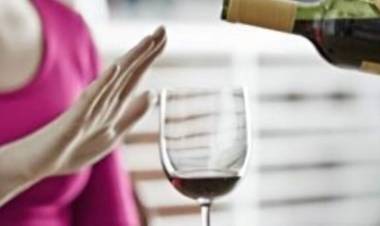 Cuántos millones de litros de vino se dejarán de consumir debido a ley del alcohol cero al conducir