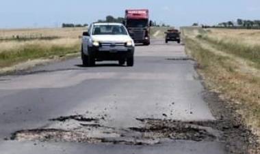 Ex ruta 3: volvieron a aparecer los baches en sitios estratégicos