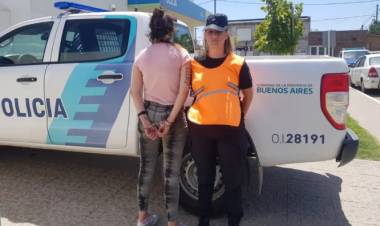 Una Oficial de la Policía, que vive en Punta Alta, la detuvieron en Bahía Blanca por drogas