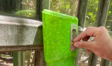 Camuzzi continúa con su compromiso ambiental a través de la donación de Ecoceniceros en Coronel Rosales